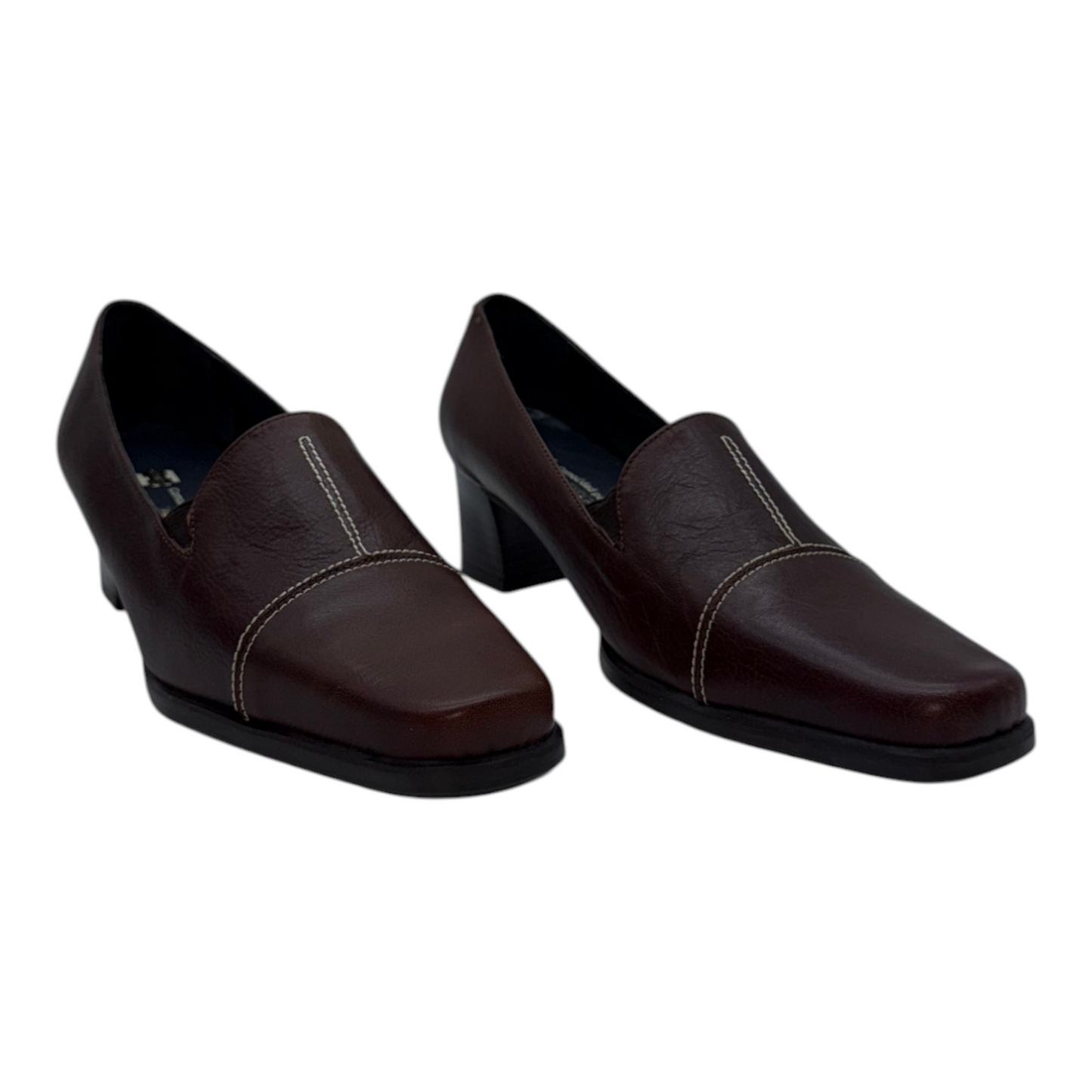 Mocasín Elegante de Piel Burdeos con Tacón Bloque y Costuras Decorativas - Estilo y Comodidad