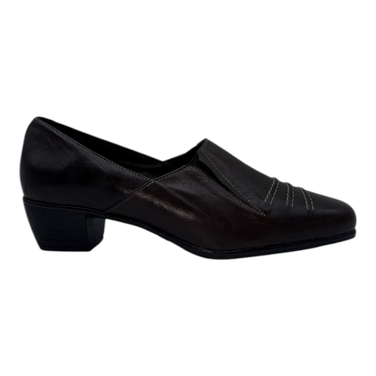 Mocasín de Piel Marrón Oscuro con Tacón Bajo y Costuras Decorativas - Confort Clásico