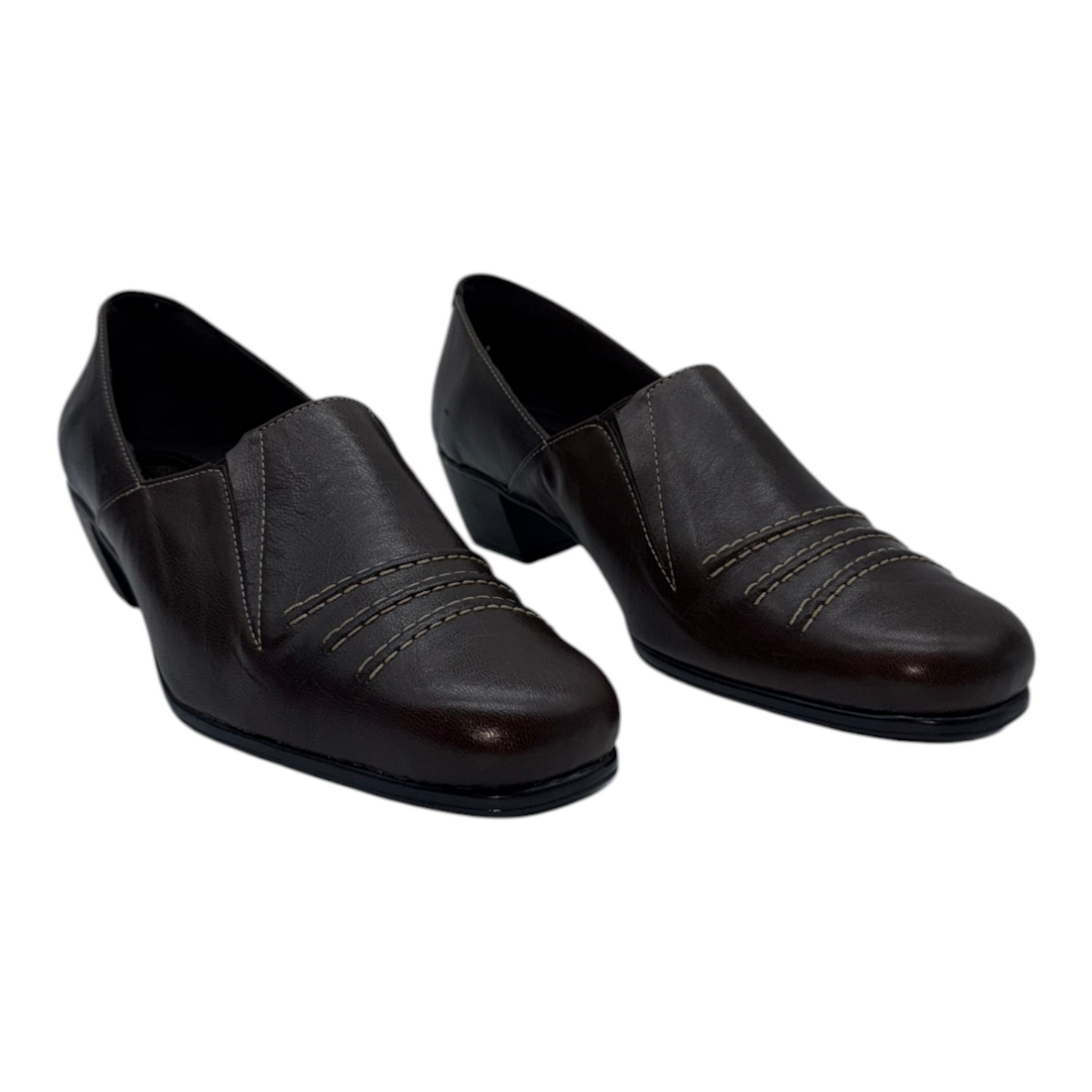 Mocasín de Piel Marrón Oscuro con Tacón Bajo y Costuras Decorativas - Confort Clásico