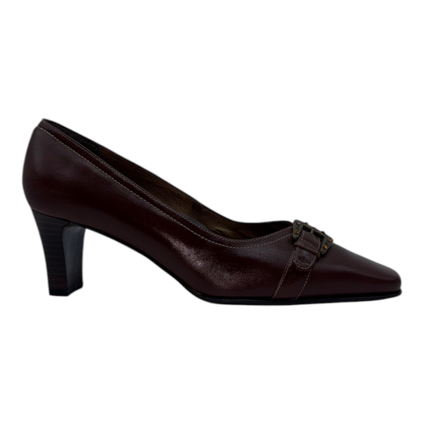 Zapatos de Tacón Bajo de Piel Burdeos con Hebilla Decorativa - Elegancia Clásica