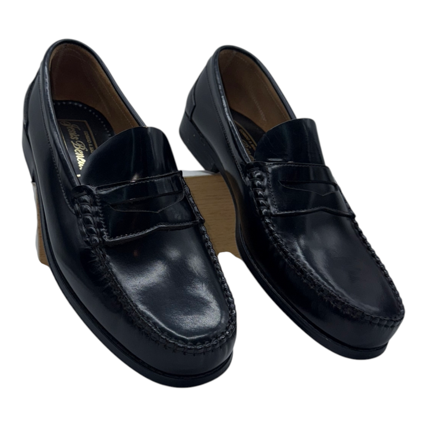 Mocasín Castellano Baerchi en Piel Genuina Negra - Elegancia Tradicional y Artesanía Española