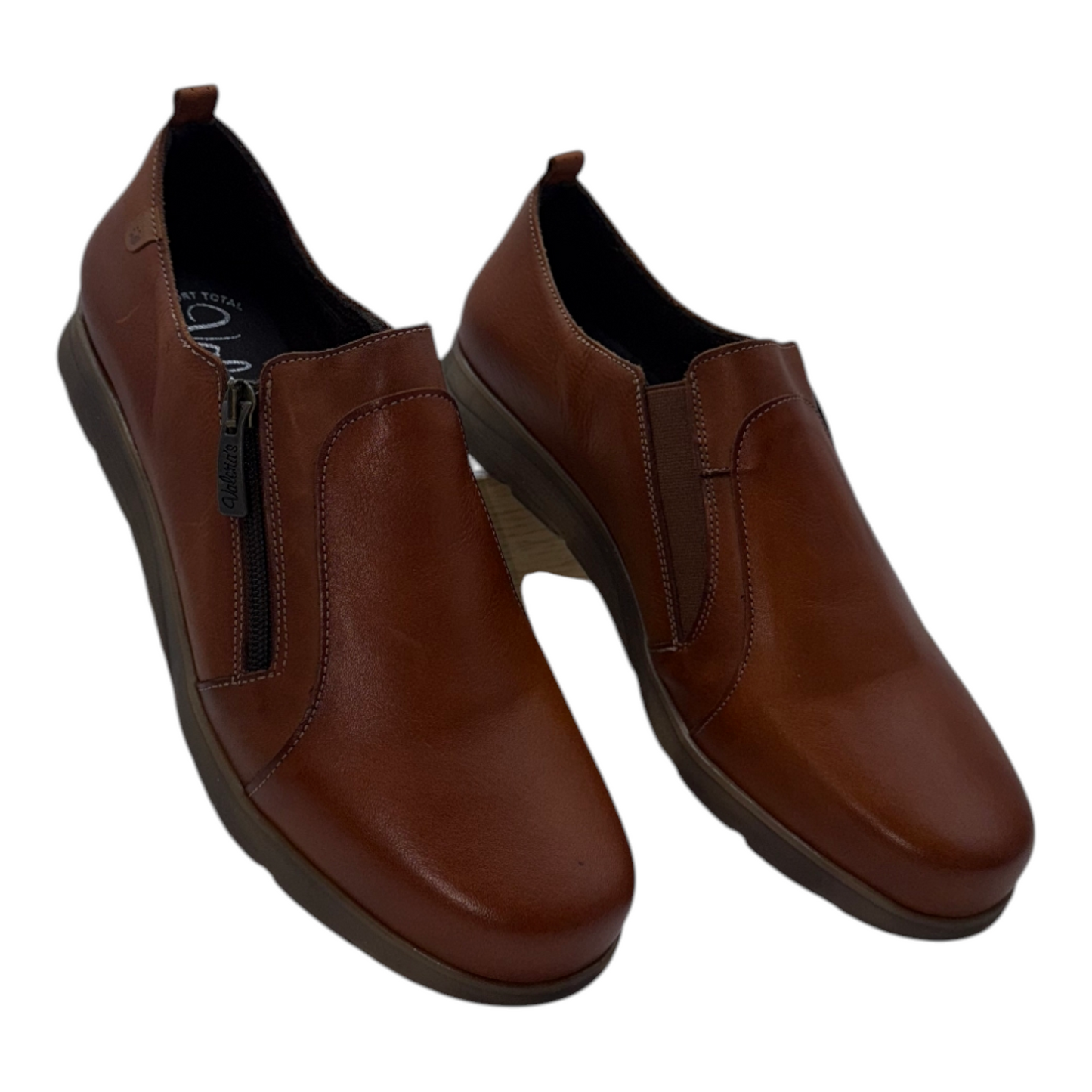 Mocasines Valeria's de Piel Confort Marrón con Cremallera Lateral y Suela Ligera