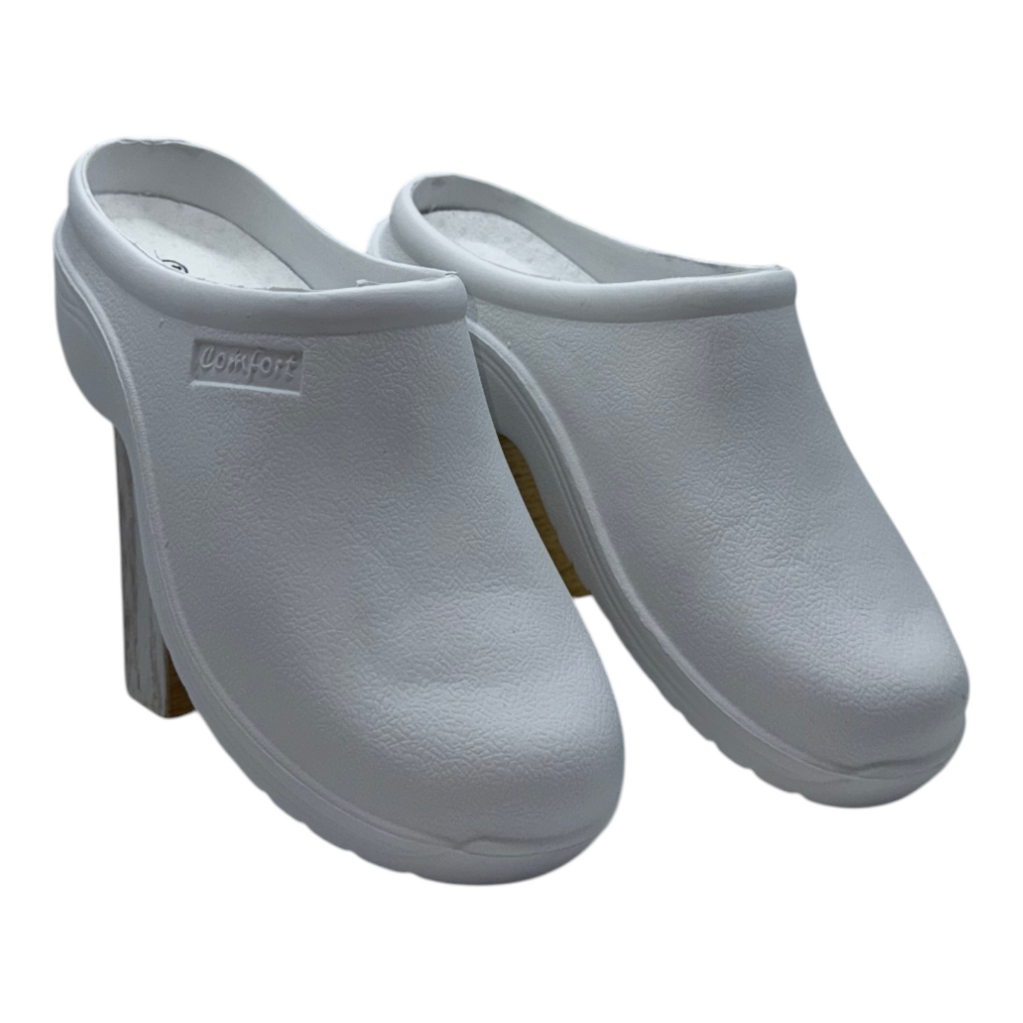 Zuecos Blancos Ultraligeros de PVC Tipo Sanitario - Confort y Resistencia